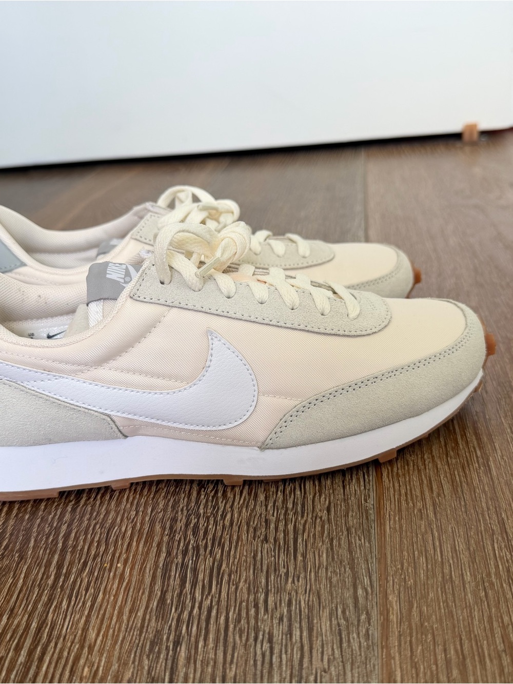 NEW Nike Women's Cream and White Retro Runner Sneakers - Picture 2 of 5